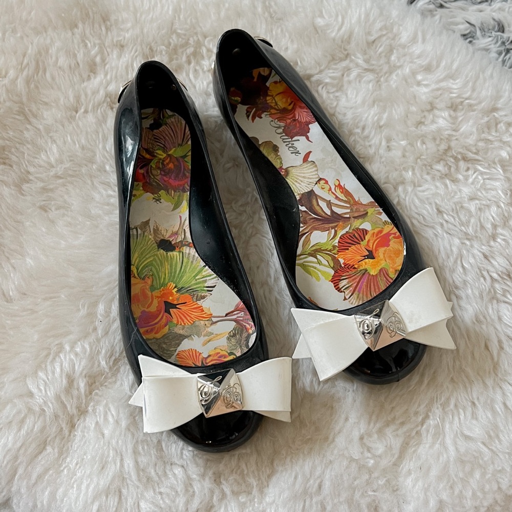 Ted Baker London Black Ballet Flats US Size 6.5